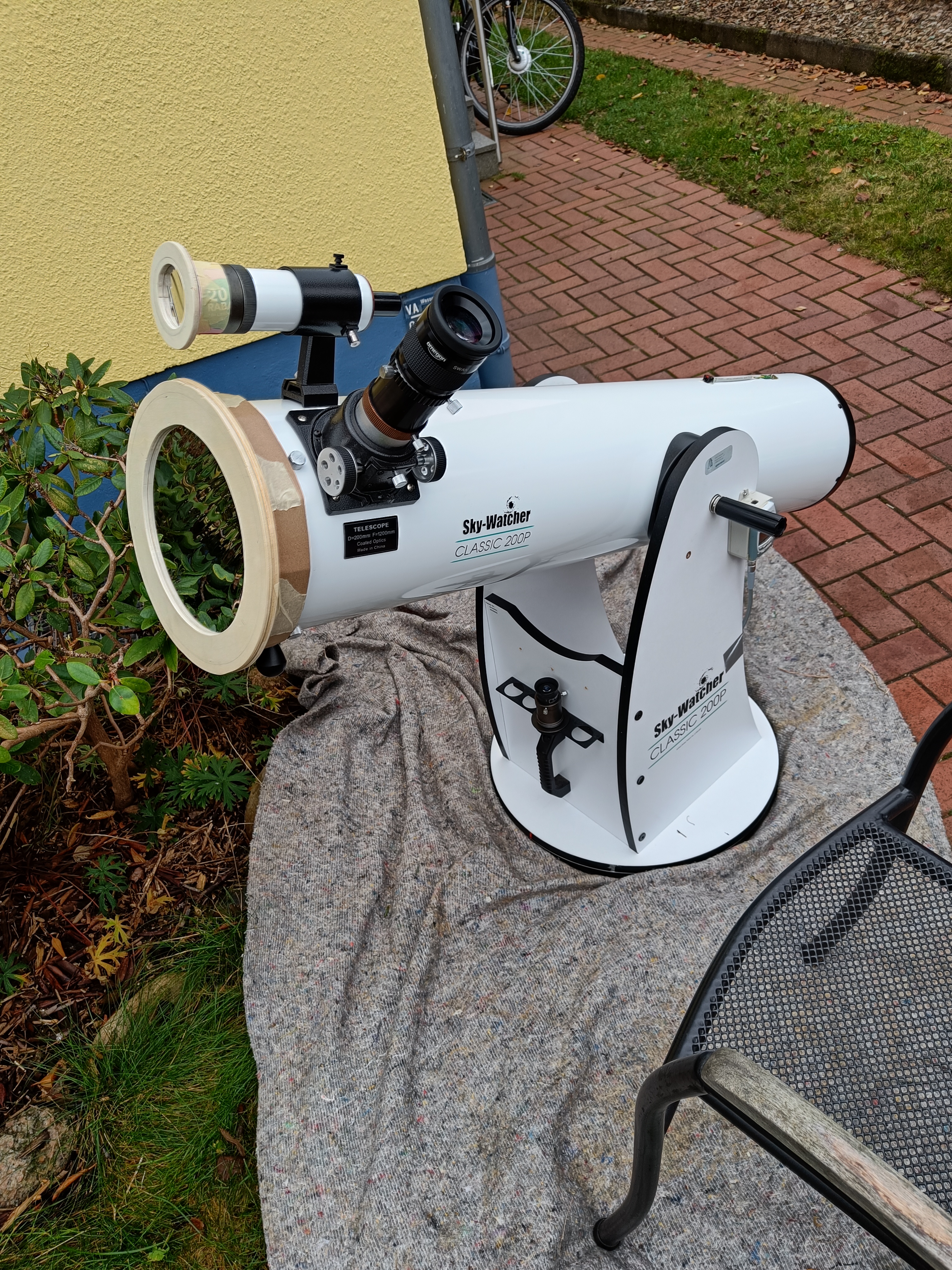mein Teleskop mit den selbstgebauten Sonnenschutzfiltern